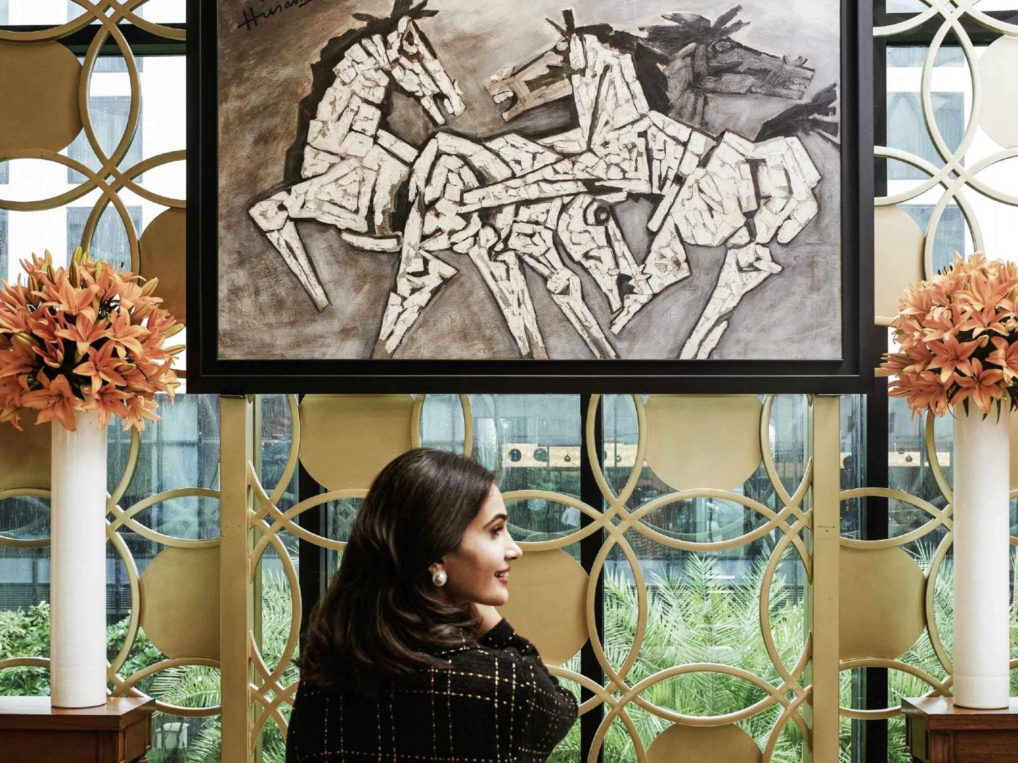 Pullman New Delhi Aerocity Eksteriør billede The Artist