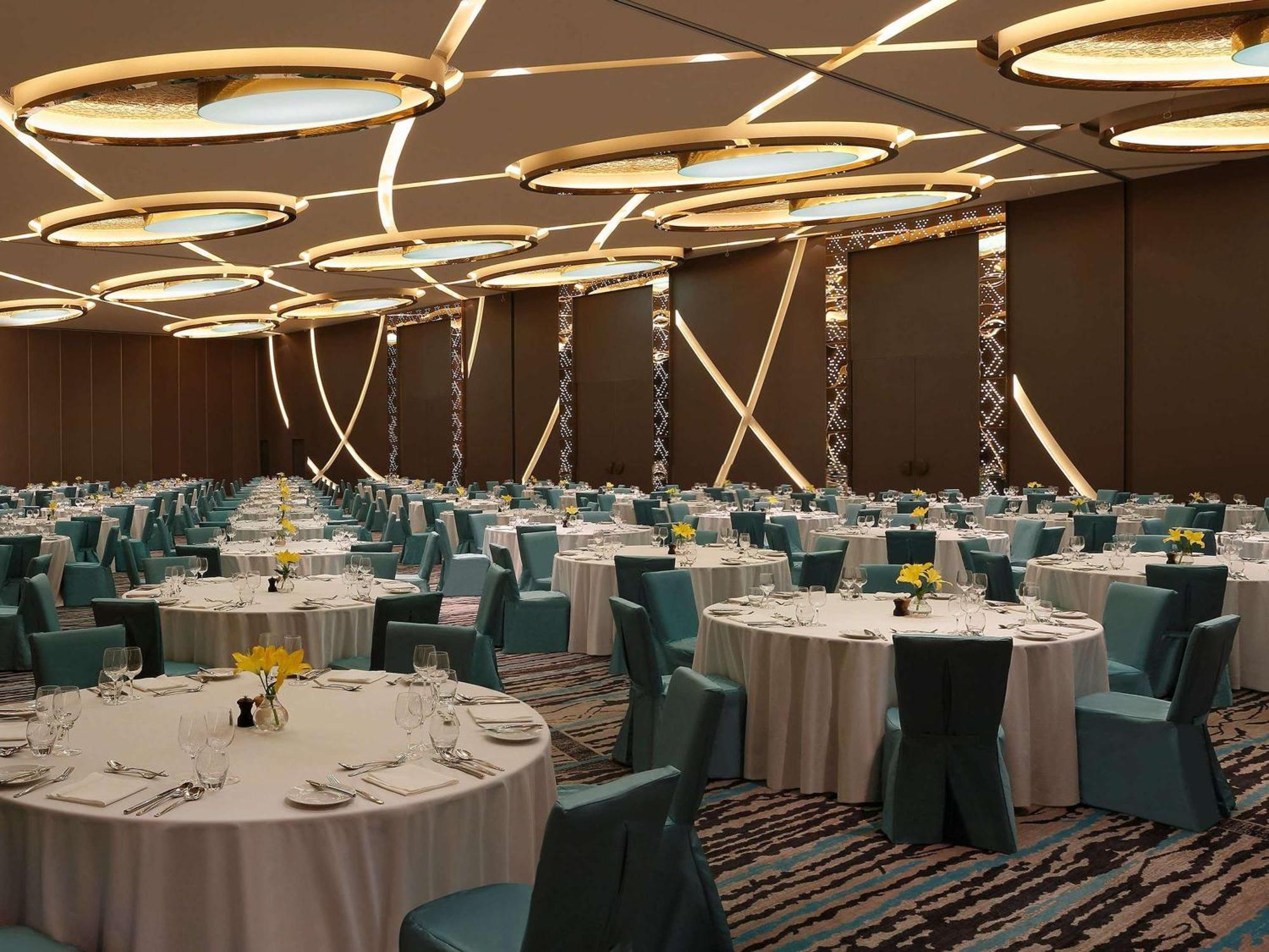 Pullman New Delhi Aerocity Eksteriør billede The ballroom